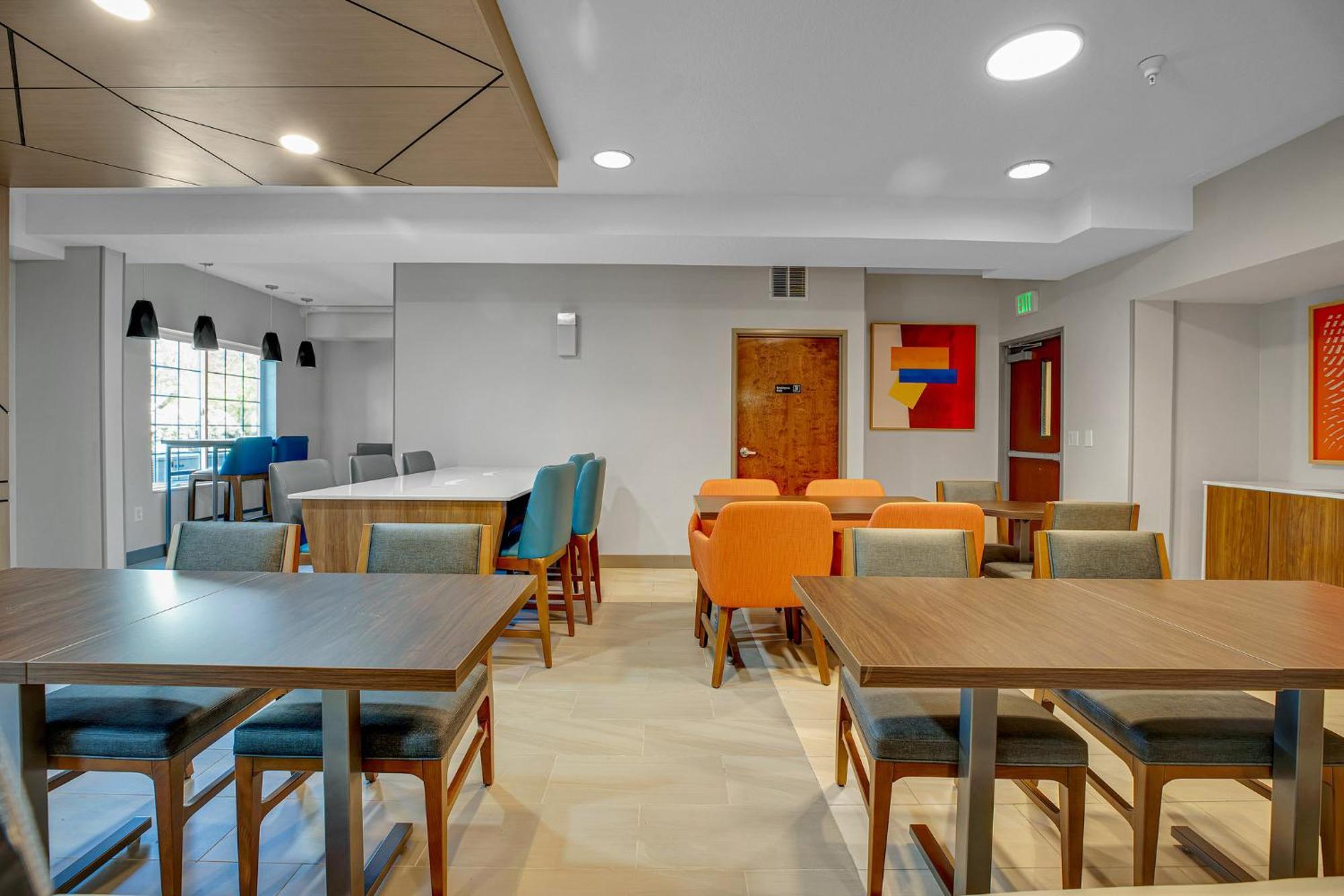 Holiday Inn Express Hotel & Suites Portland - Jantzen Beach By Ihg Esterno foto