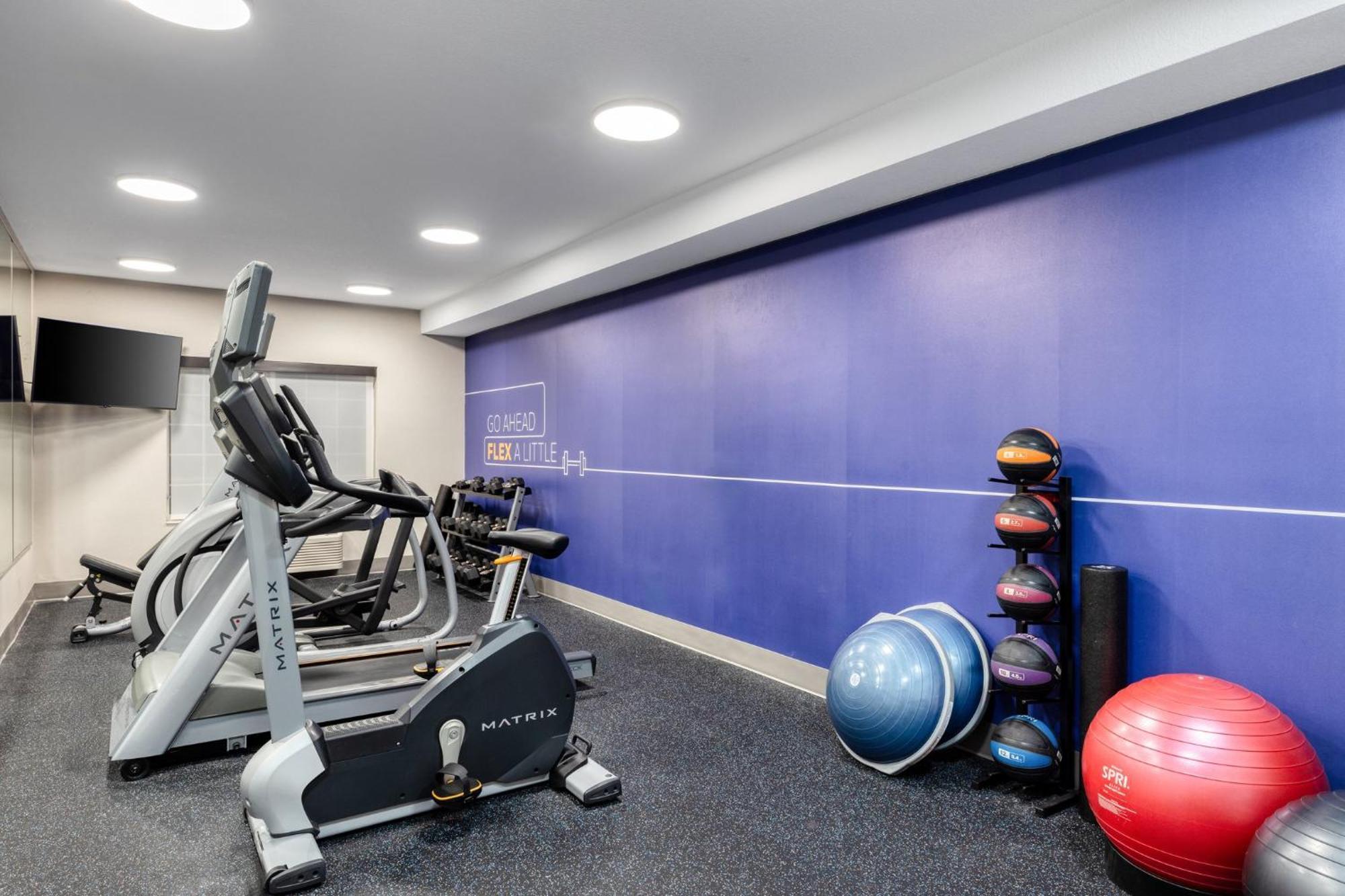 Holiday Inn Express Hotel & Suites Portland - Jantzen Beach By Ihg Esterno foto