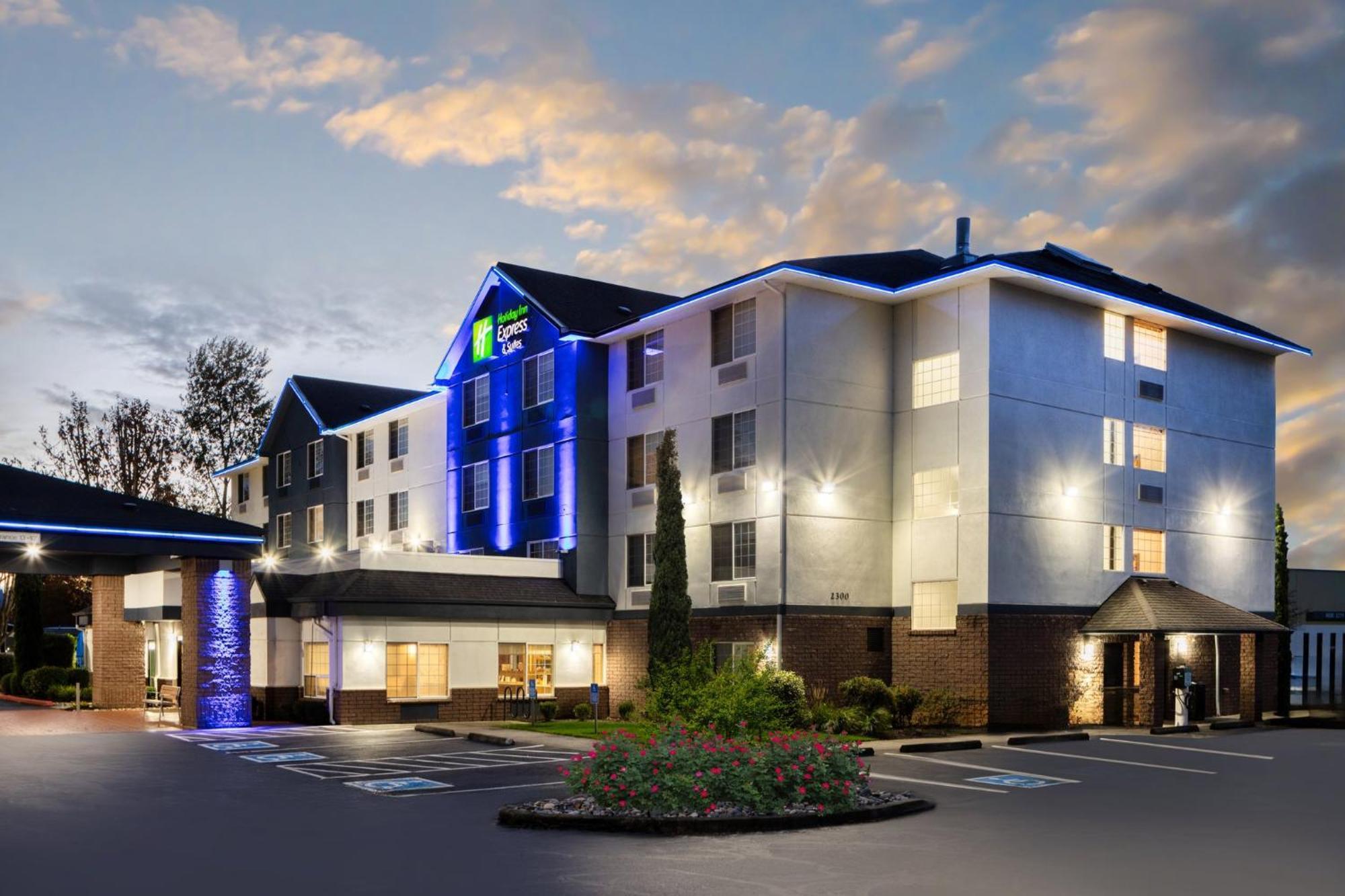 Holiday Inn Express Hotel & Suites Portland - Jantzen Beach By Ihg Esterno foto