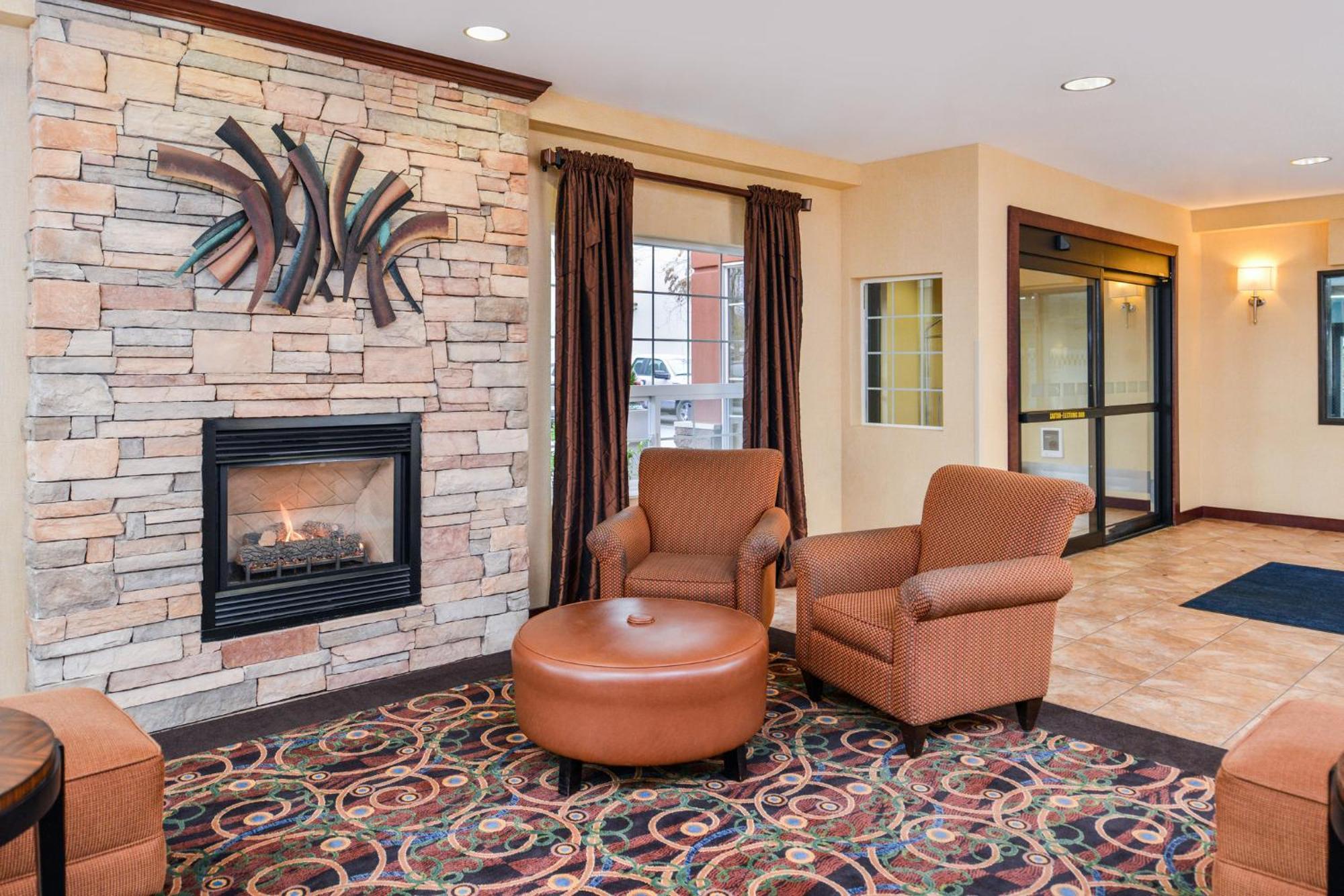Holiday Inn Express Hotel & Suites Portland - Jantzen Beach By Ihg Esterno foto